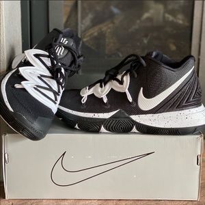 Women’s Nike Kyrie 5 TB